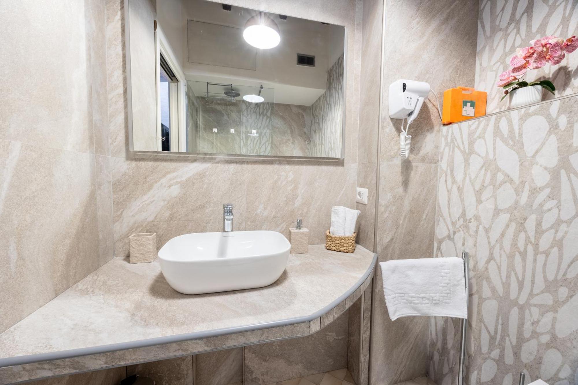 Mb Suites Corso Róma Kültér fotó